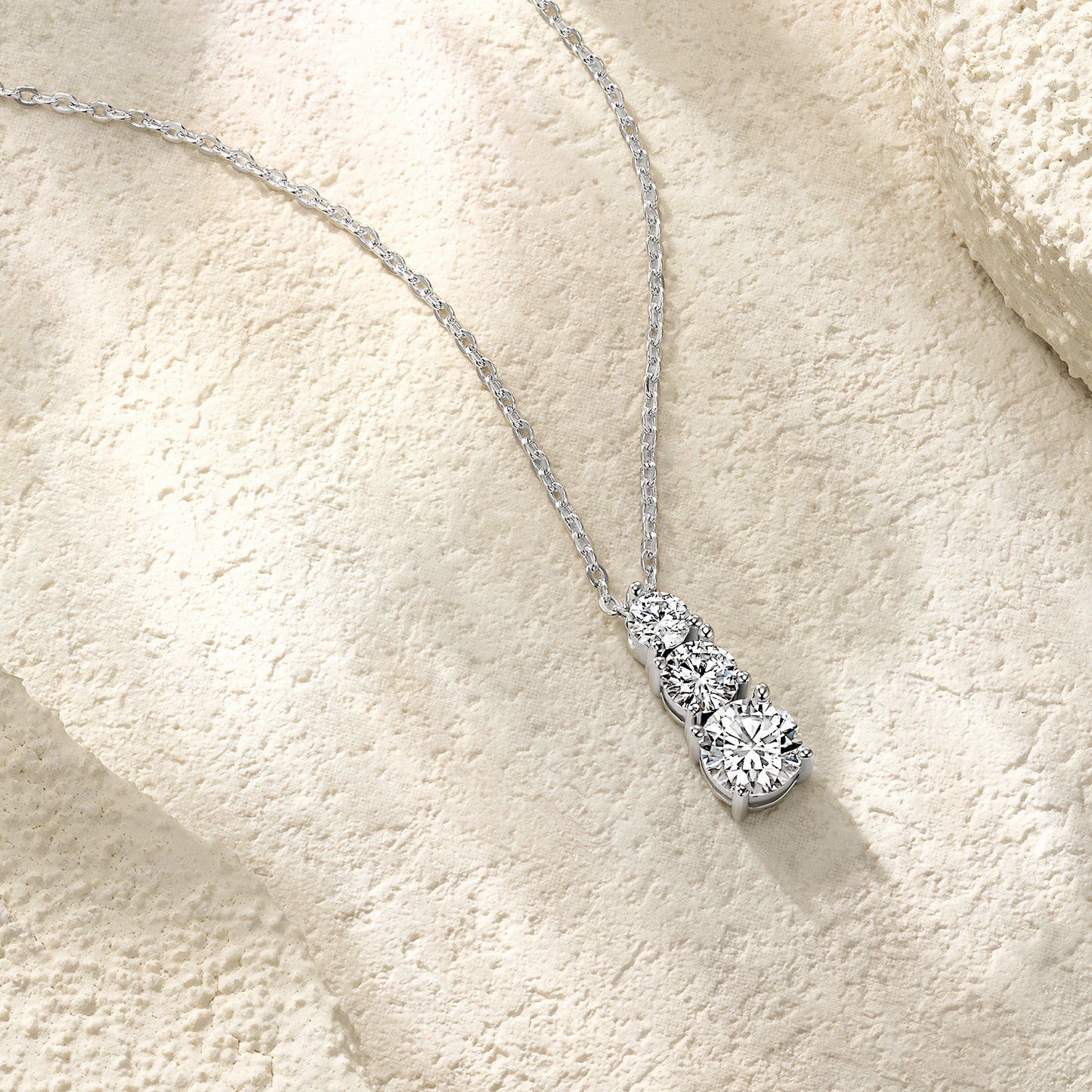 Planderful Moissanite Pendant Necklace 1.8CT Three Round Sparkling Moissanite For Her Sterling Silver Plated Minimalist