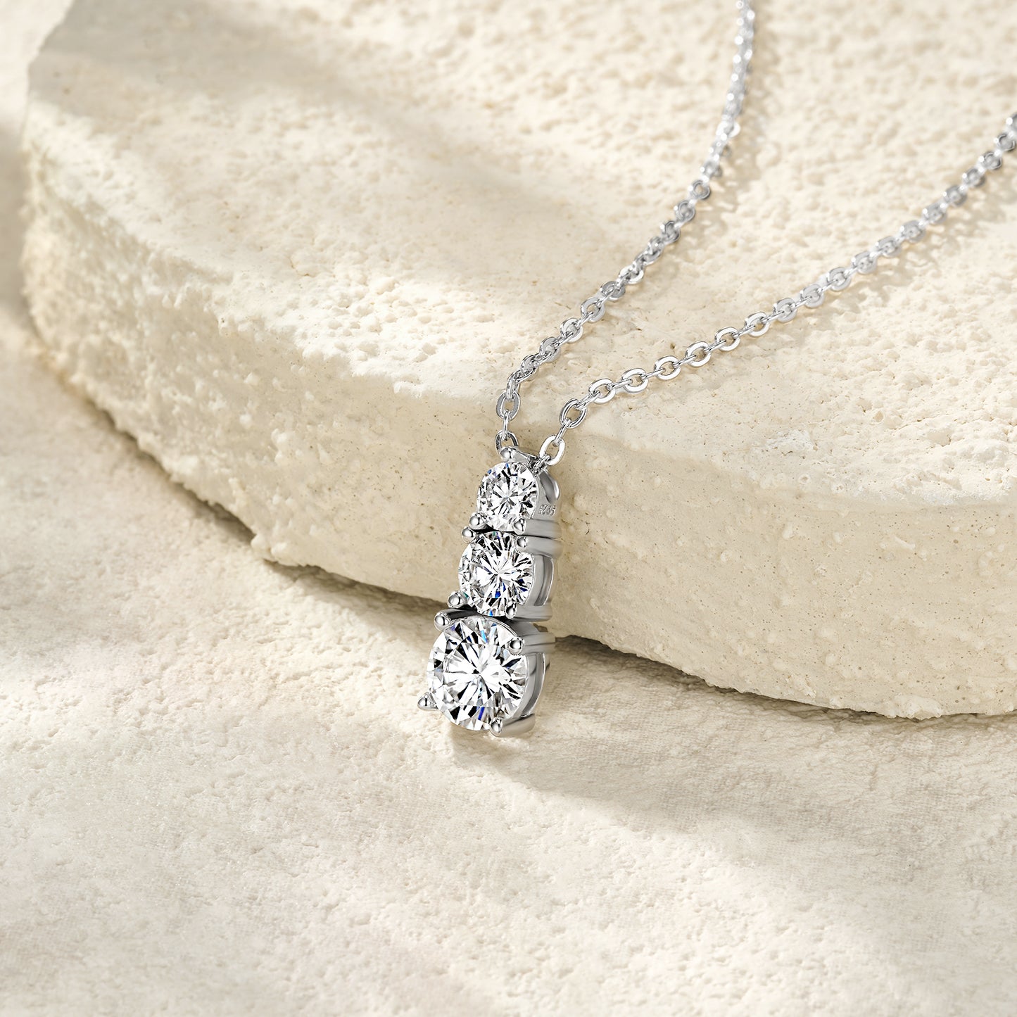 Planderful Moissanite Pendant Necklace 1.8CT Three Round Sparkling Moissanite For Her Sterling Silver Plated Minimalist