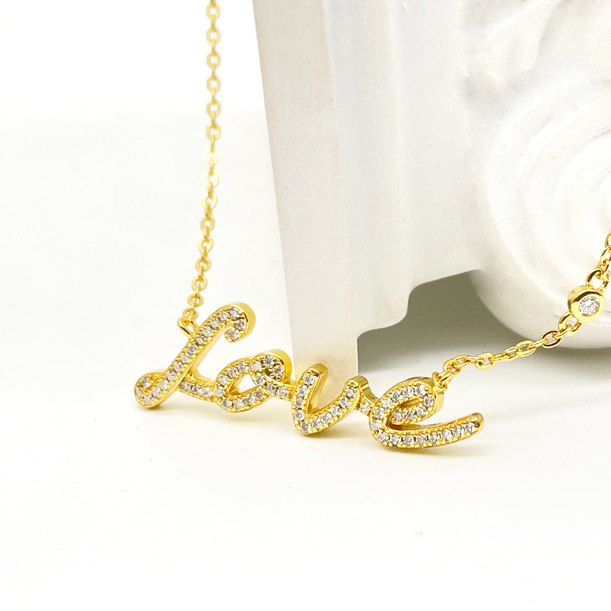 Planderful Moissanite Love Pendant 0.41ct Luxurious Gleaming S925 Silver Plated Necklace Gift For Her