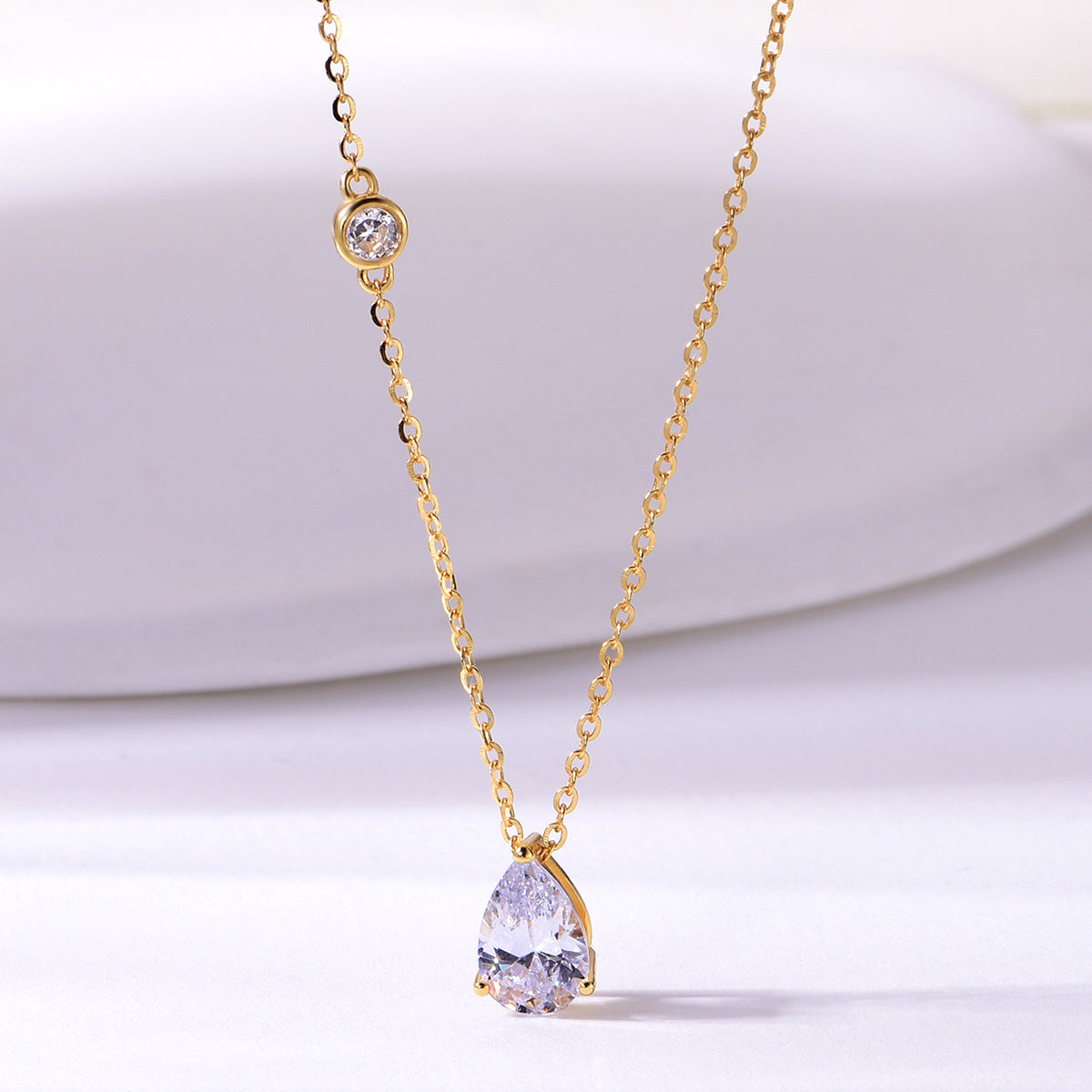 Planderful Shop Moissanite Pendant Necklace 1.25CT Pear Shape S925 Gold Plated Minimalist Jewelry For Her