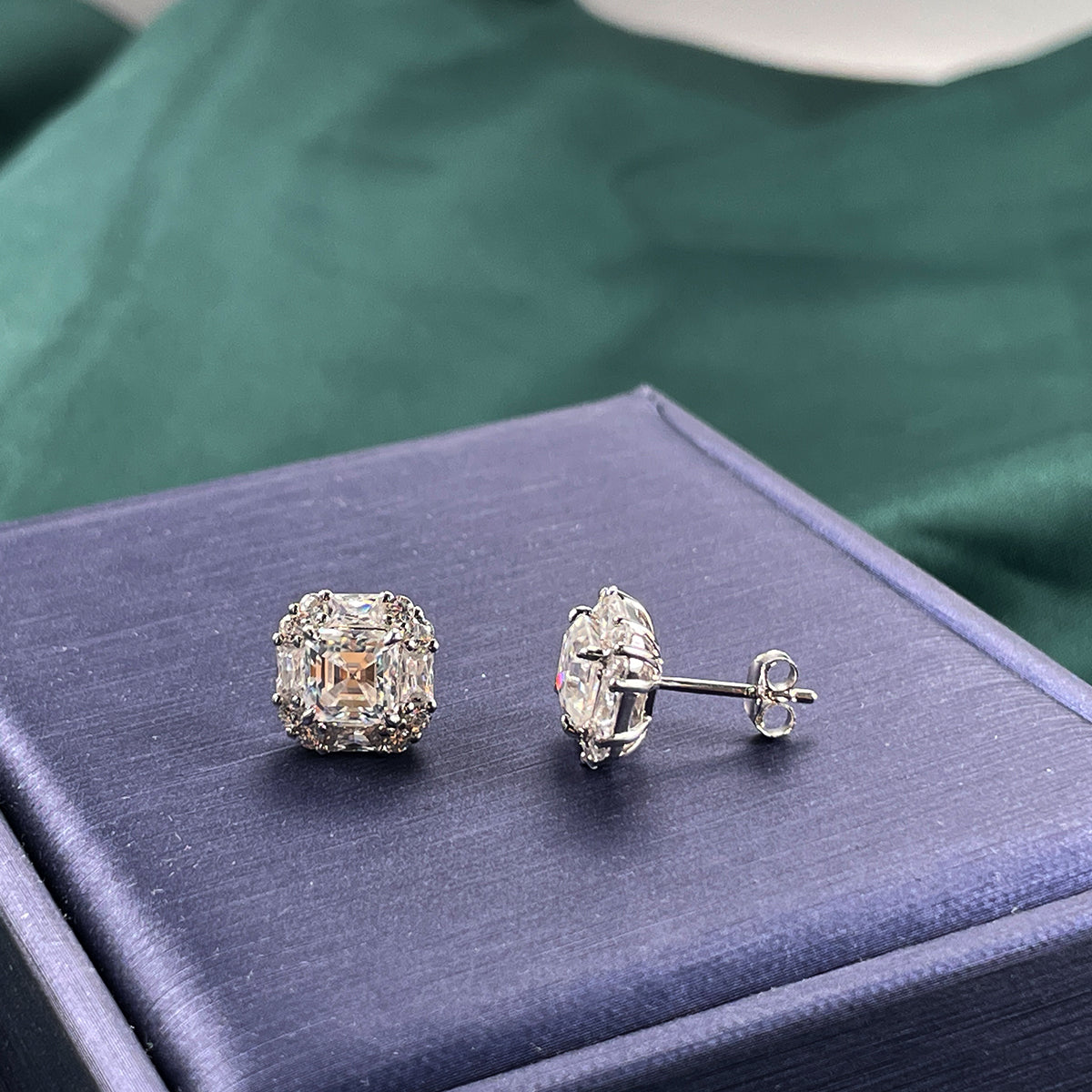 Planderful Sparkling Asscher Cut Moissanite Stud Earrings 2.0ct Main Stone S925 Silver Plated For Women