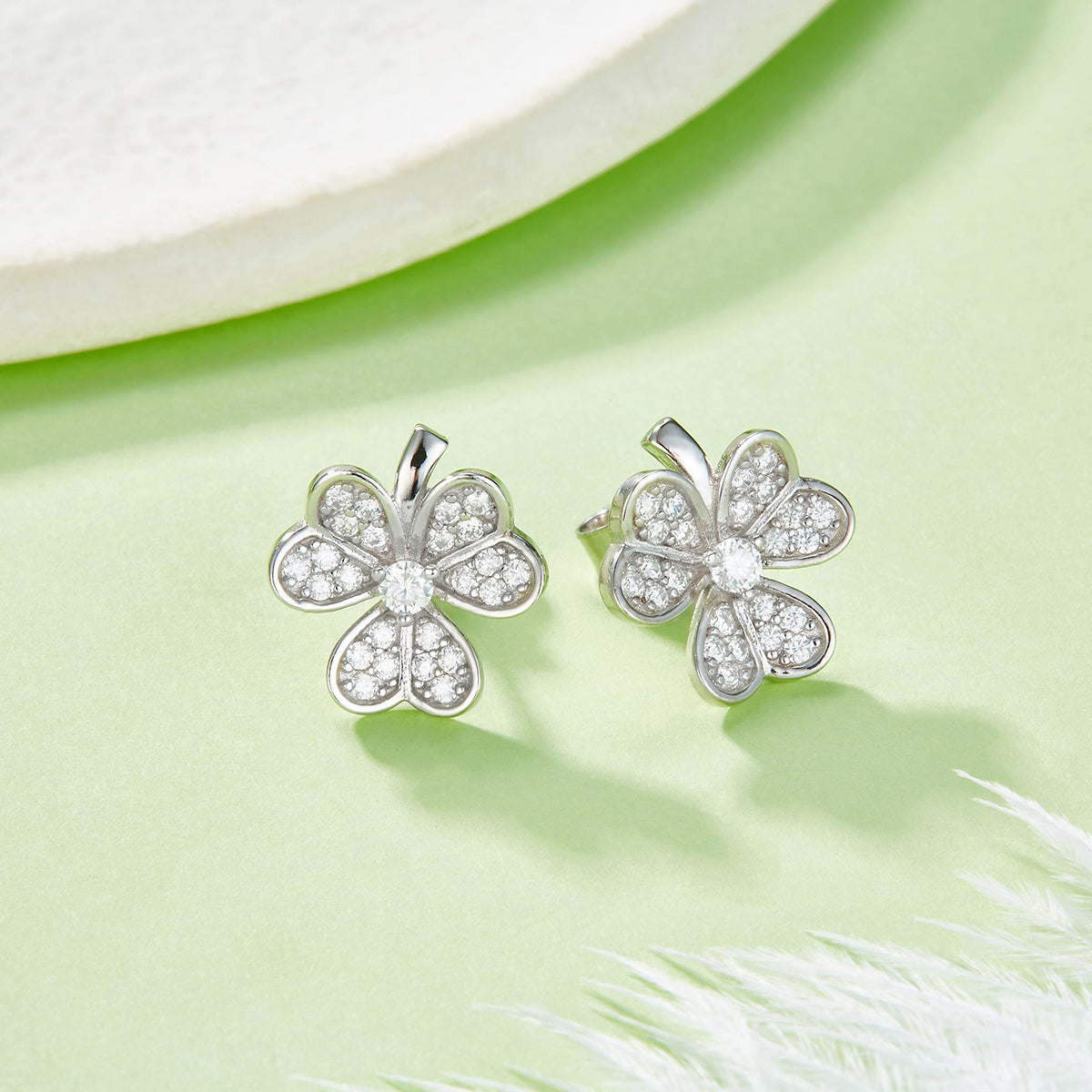 Planderful Sparkling Moissanite Clover Necklace Earrings Set 0.38ct S925 Silver Plated Gift For Her