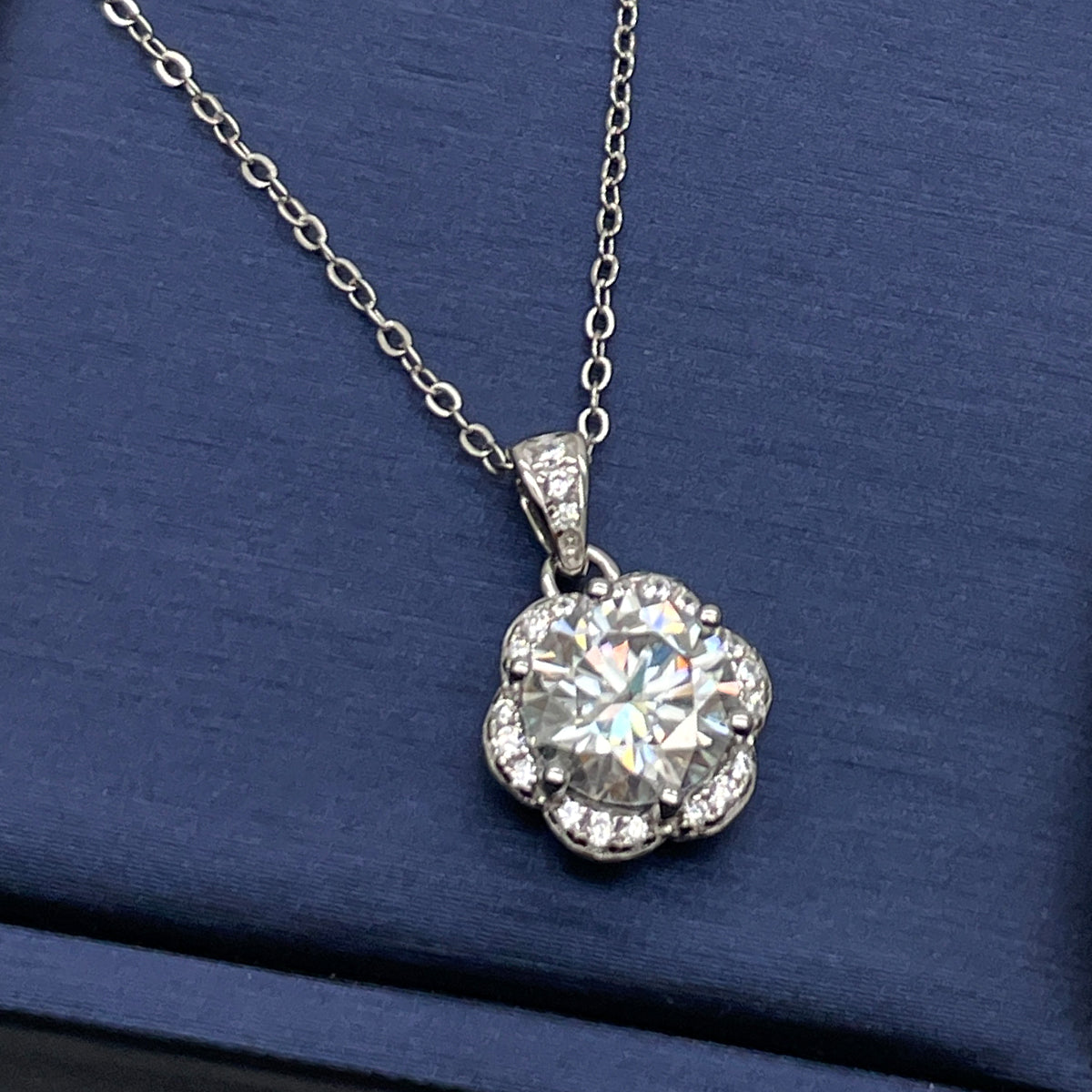 Planderful Moissanite Necklace Sparkling Clover For Women