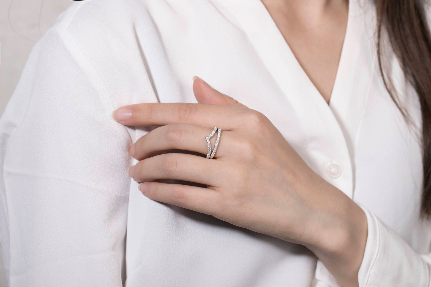 V Eternity Moissanite(0.33ct) Ring for Women