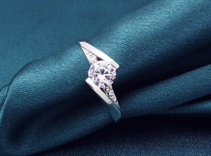 Round Zircon Stylish Silver Ring