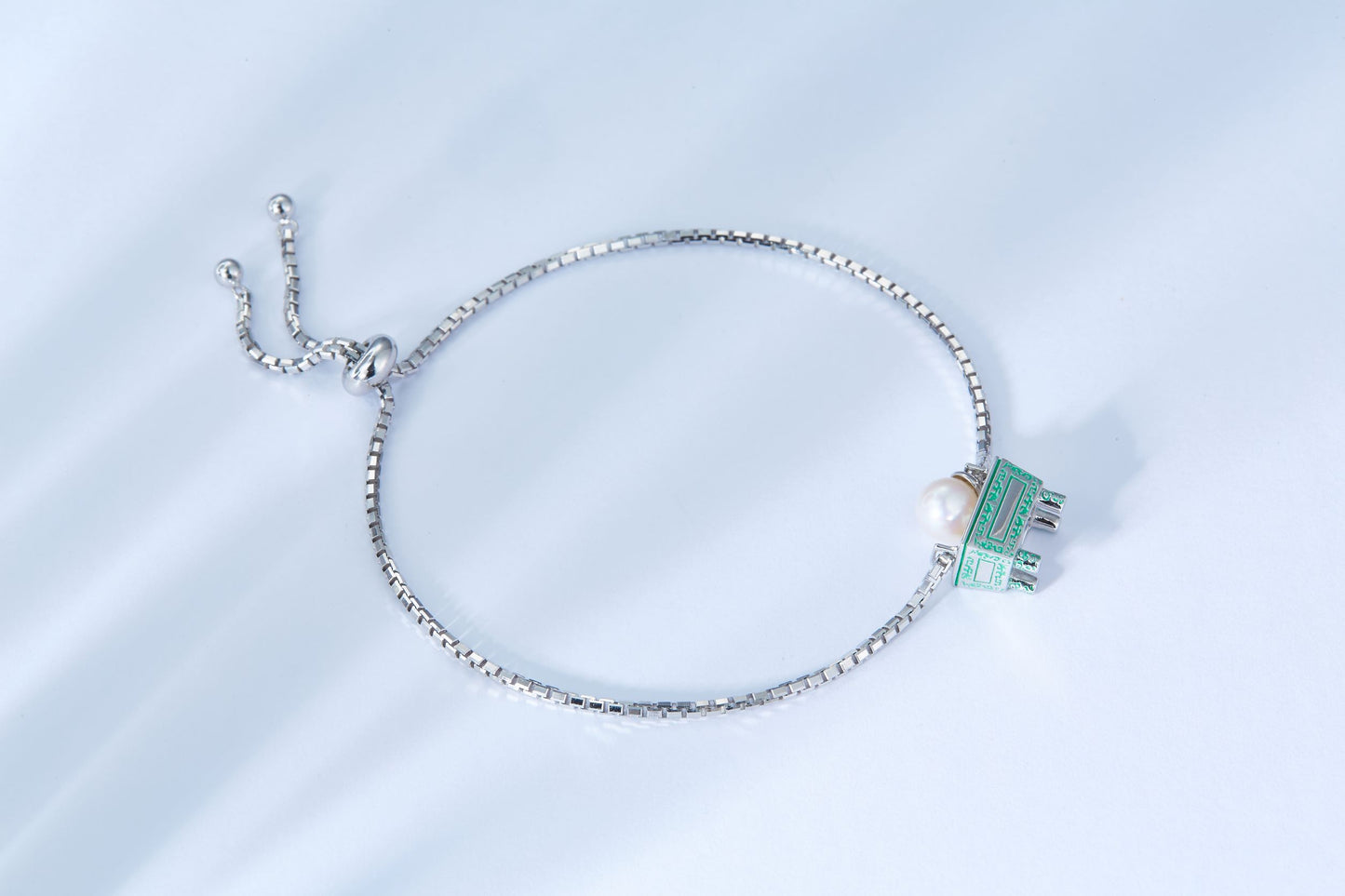 Quadripod Ding Enamel with Pearl Silver Bracelet for Women