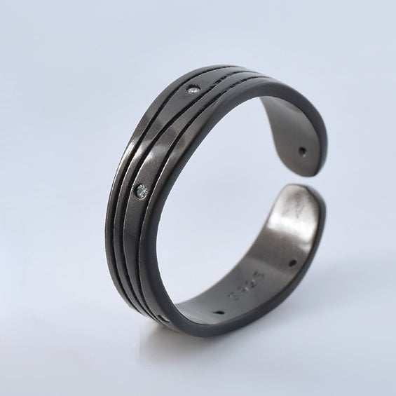 Corrugated Lines Pattern Silver Couple Ring for Women