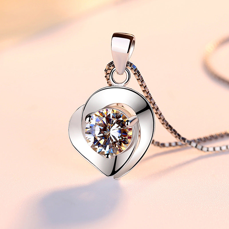 (Pendant Only) Round Zircon Heart-shaped Silver Pendant  for Women