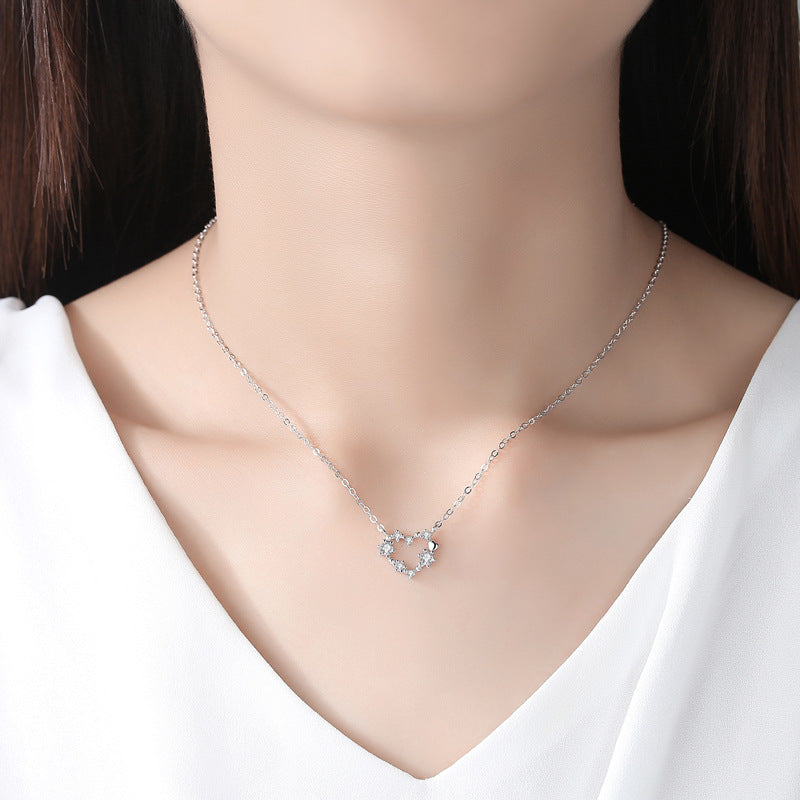 Valentine's Day Gift Zircon Heart Pendant Silver Necklace for Women