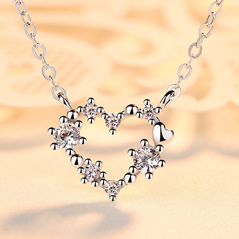 Valentine's Day Gift Zircon Heart Pendant Silver Necklace for Women