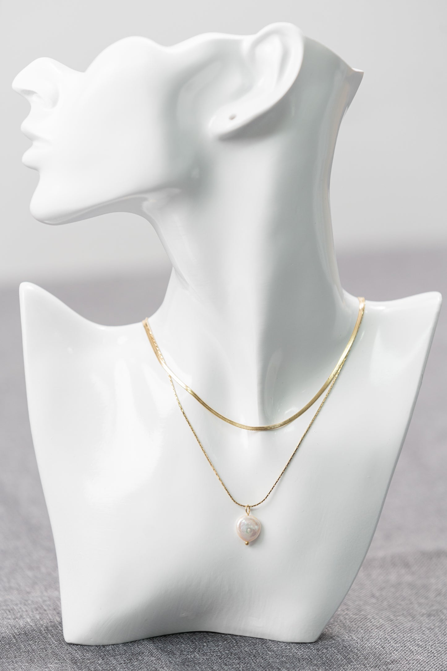 White Shell Pendant Necklace - Golden Necklace