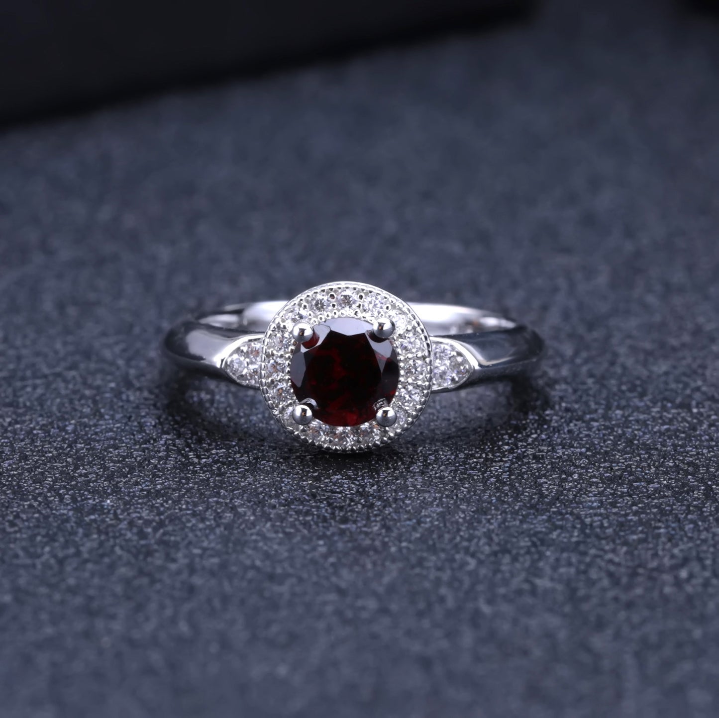 Light Luxury Fashion Natural Garnet Soleste Halo Round Cut Sterling Silver Ring for Women
