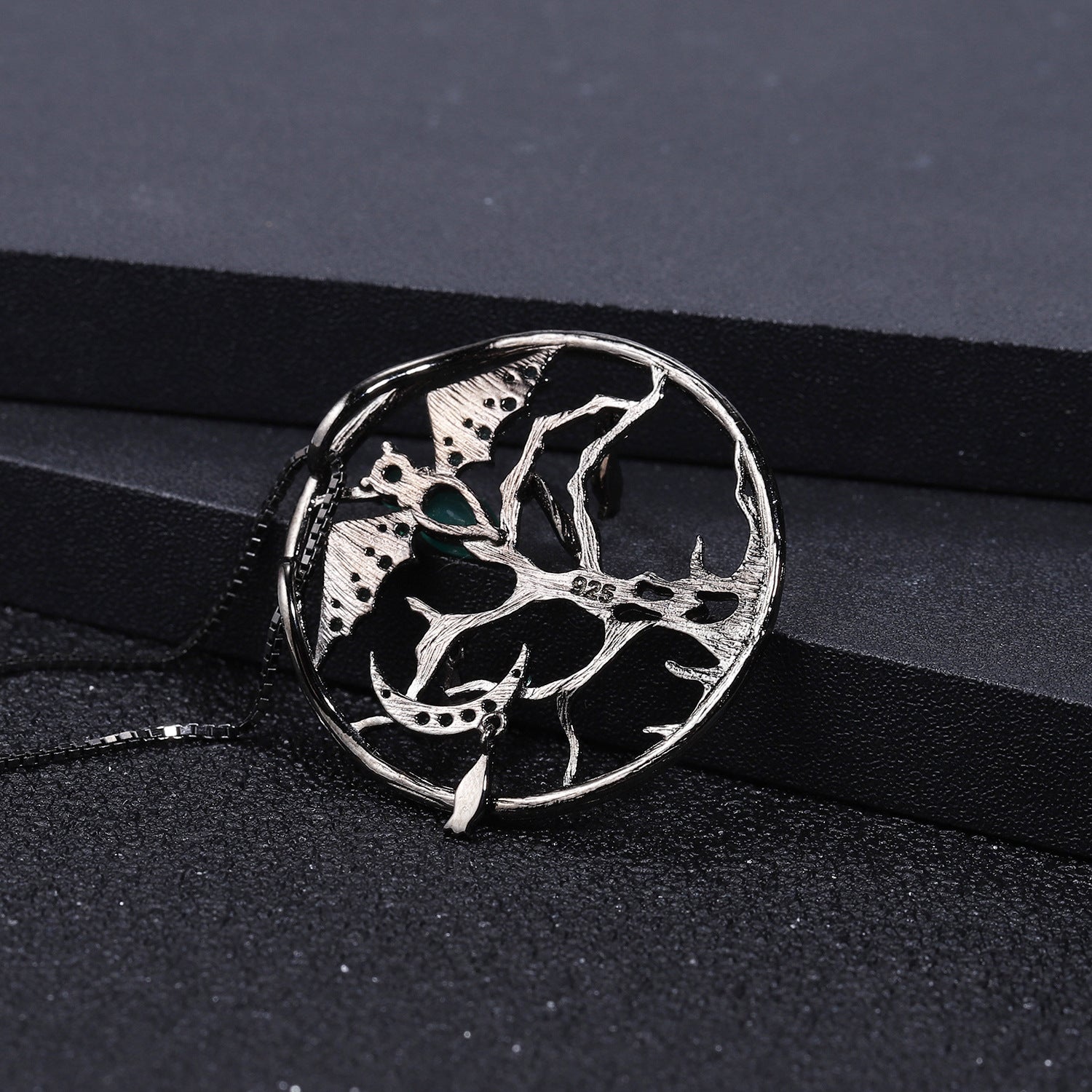 Dark Retro Design  Inlaid Green Agate with Natural Gemstone Bat Pendant Silver Necklace for Women