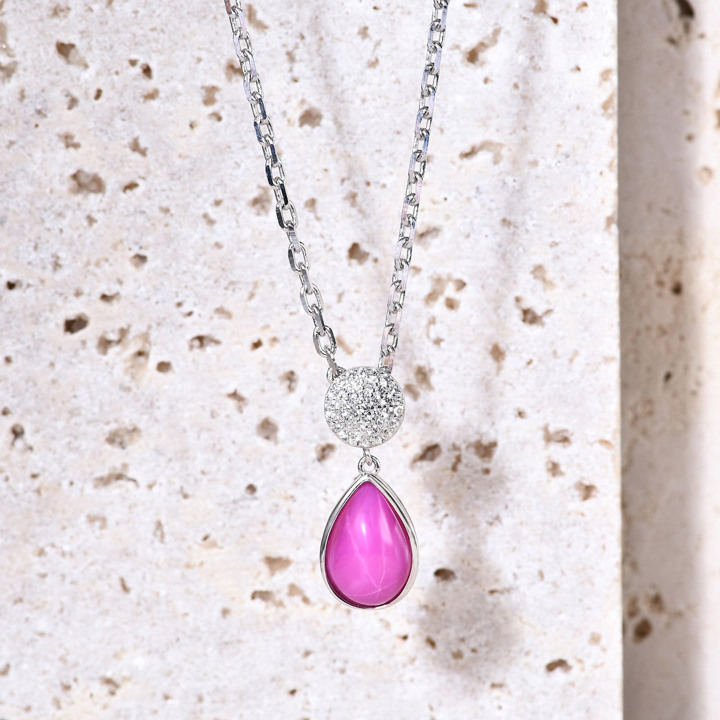 Luxury Design Six Starlight Synthetic Gemstone Pear Drop Pendant Silver Necklace for Women
