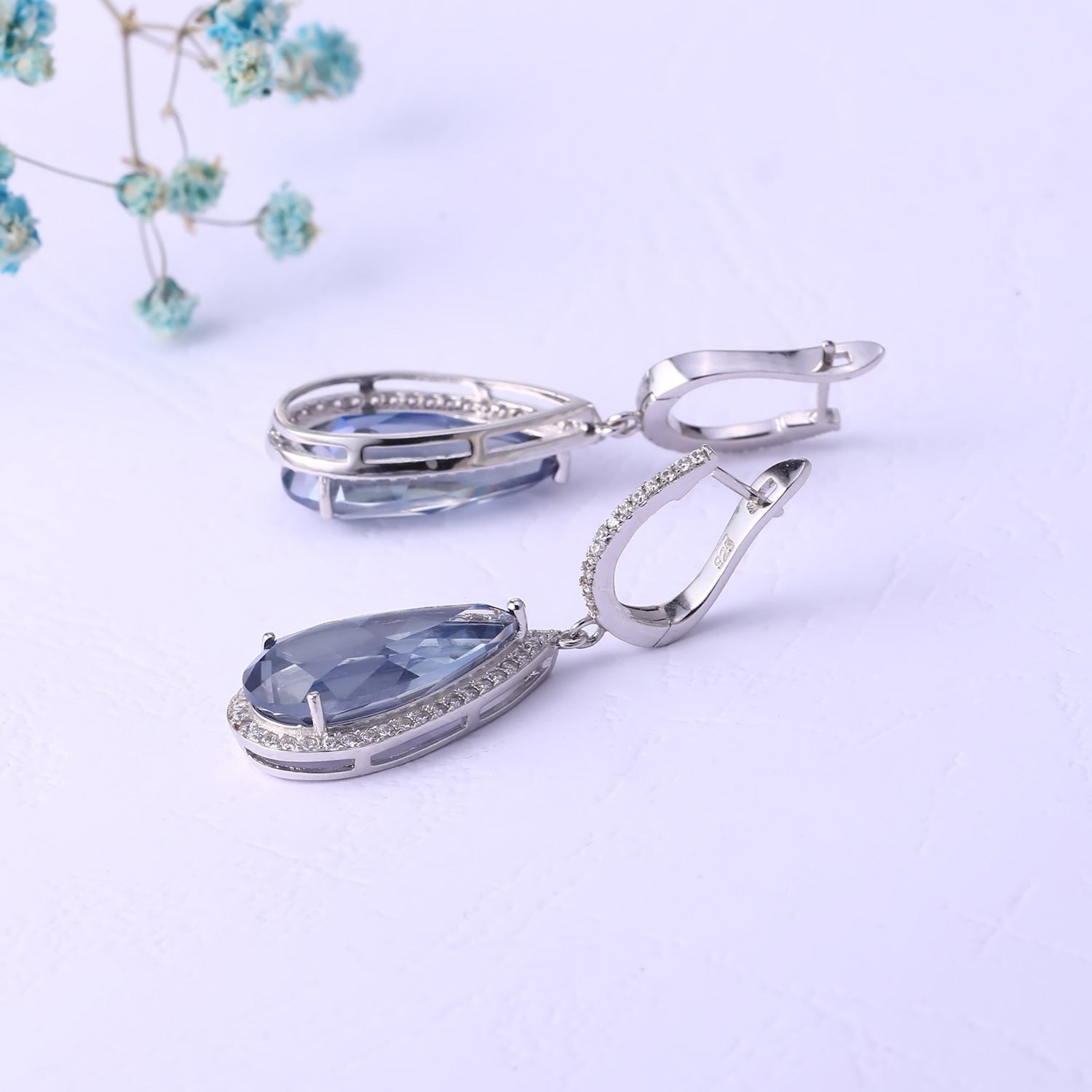 Fashion Luxury Style Inlaid Crystal Classic Soleste Halo Pear Shape Silver Drop Earrings for Women