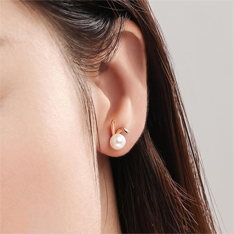 Bunny Pearl Silver Studs Earrings for Women