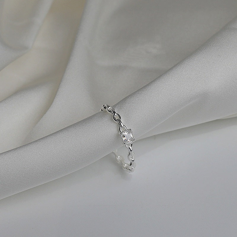 Square Zircon Chain Design Silver Ring