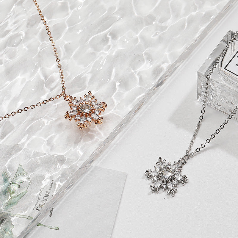 Zircon Snowflake Pendant Silver Necklace for Women