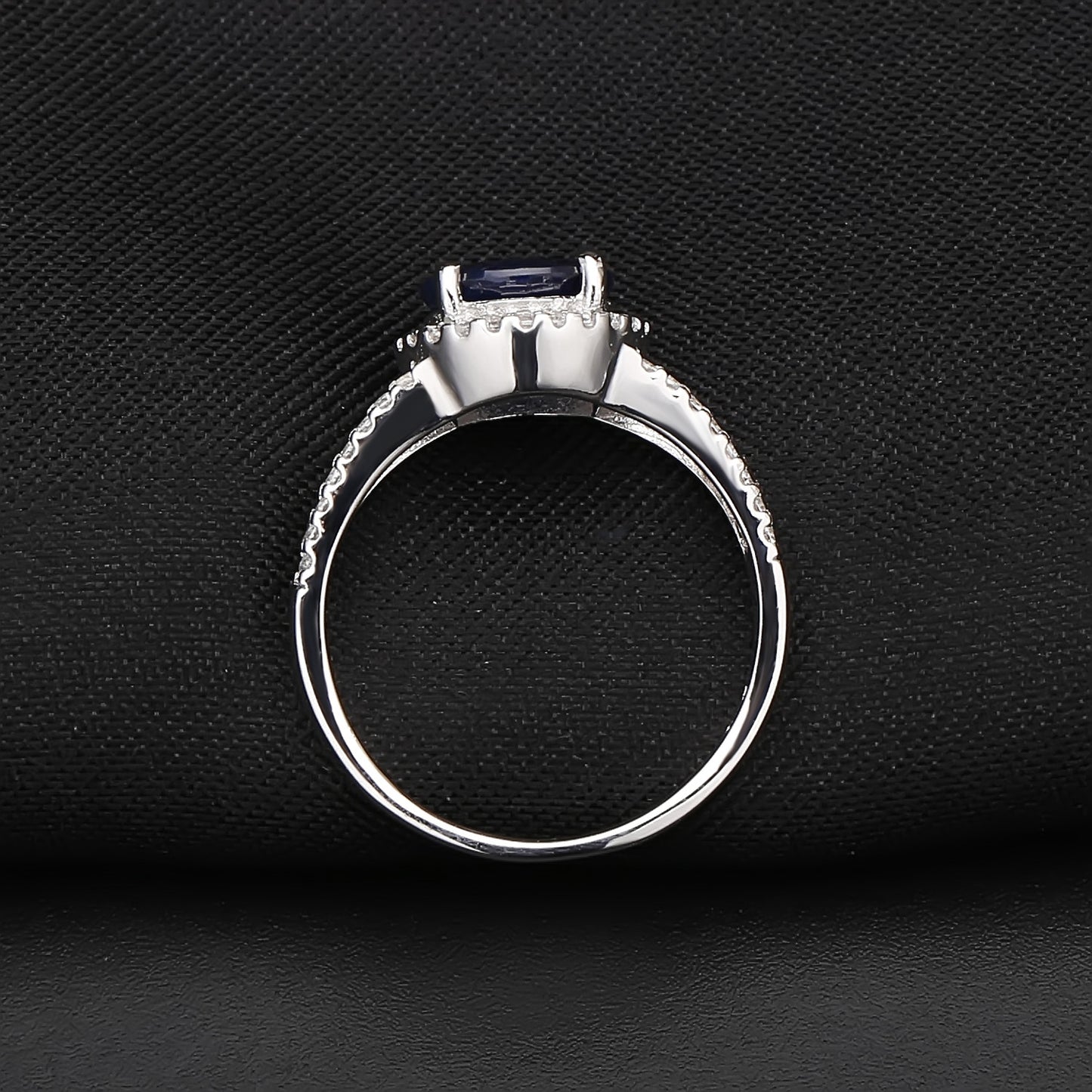 Fashionable and Luxurious Crystal Round Cut Sterling Silver Ring for Women