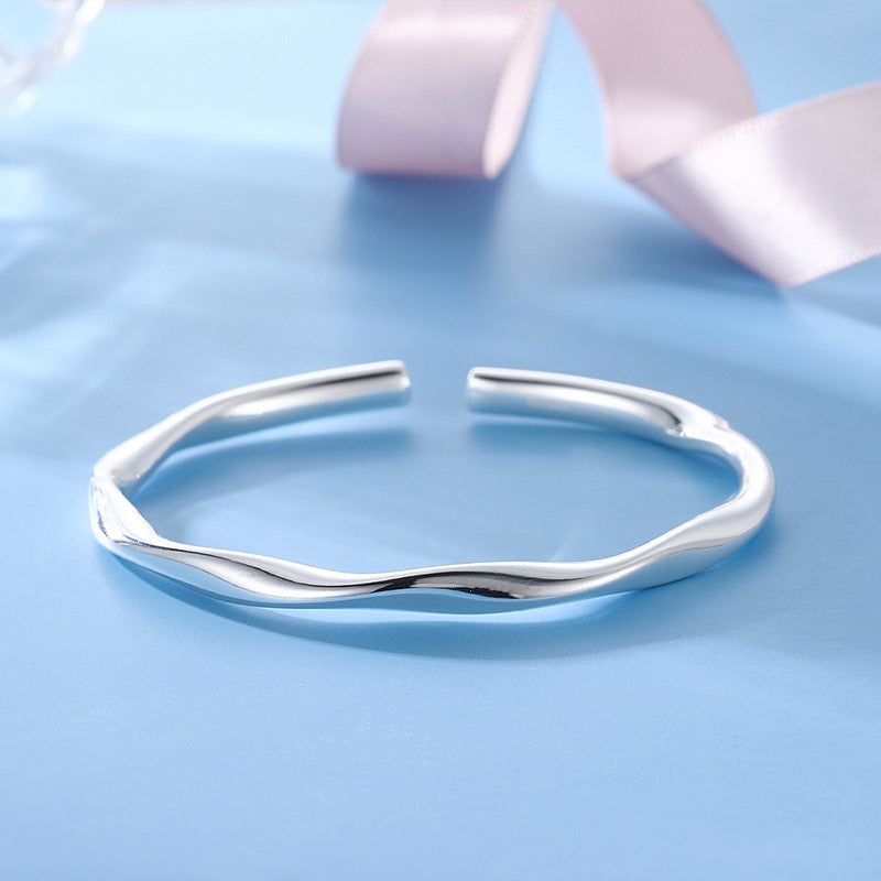 Mobius Series Smooth Solid Silver Bracelet for Women