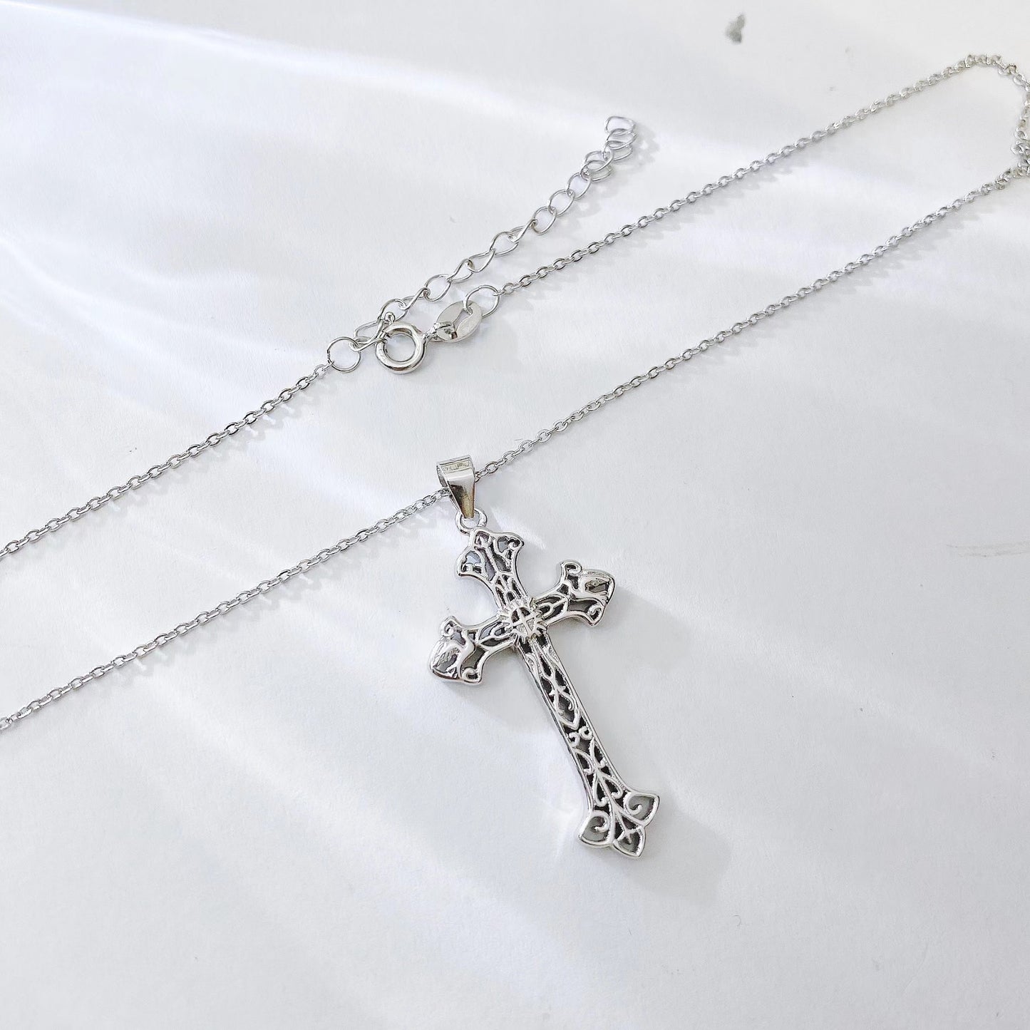 Vintage Cross Pendant Silver Necklace for Women