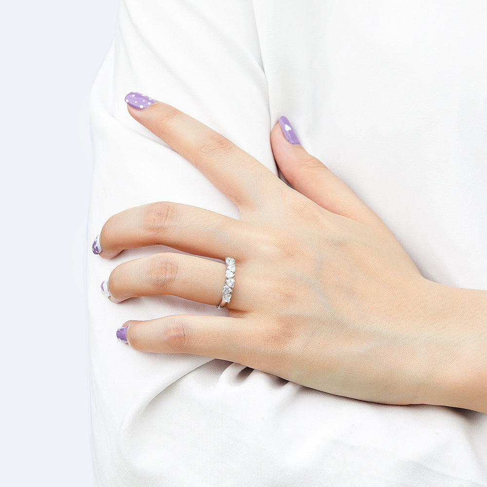 Beading Three Prongs Heart Zircon Silver Ring for Women