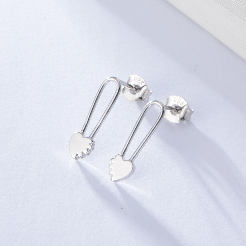 Heart-shaped Paper Clip Silver Studs Earrings for Women