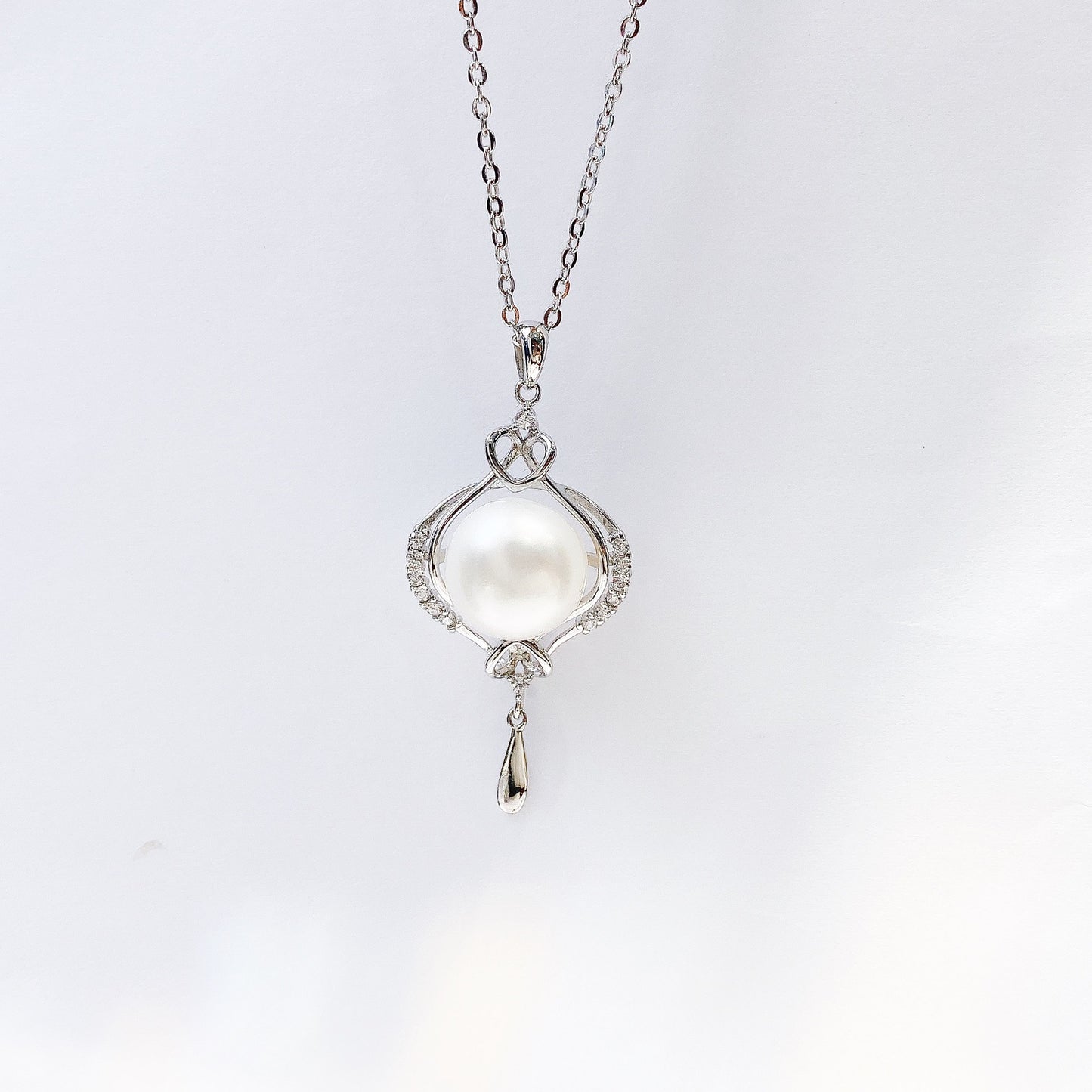 Round Natural Pearl Lantern Shape Pendant Silver Necklace for Women