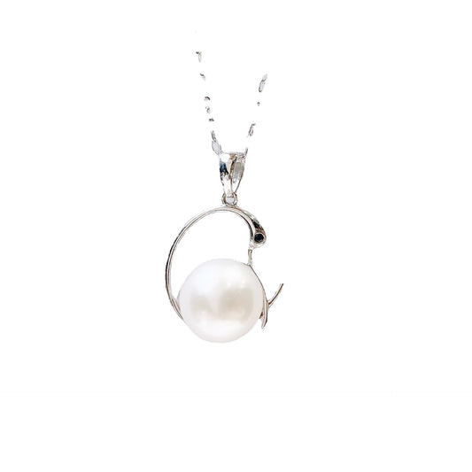 Natural Pearl Hollow Geometric Pendant Silver Necklace for Women