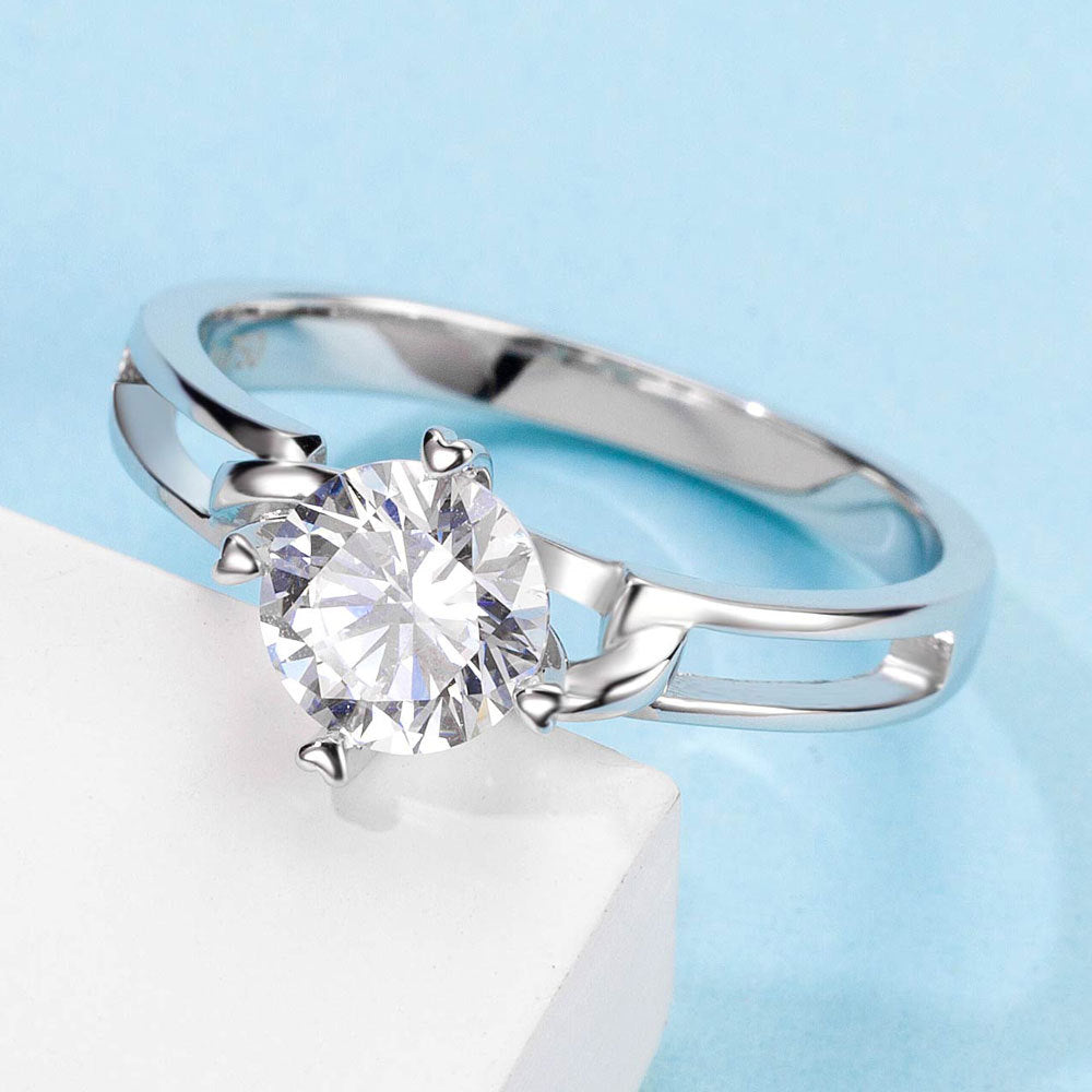 Bow Four Prongs 1.0 Carat Round Cut Moissanite Engagement Ring