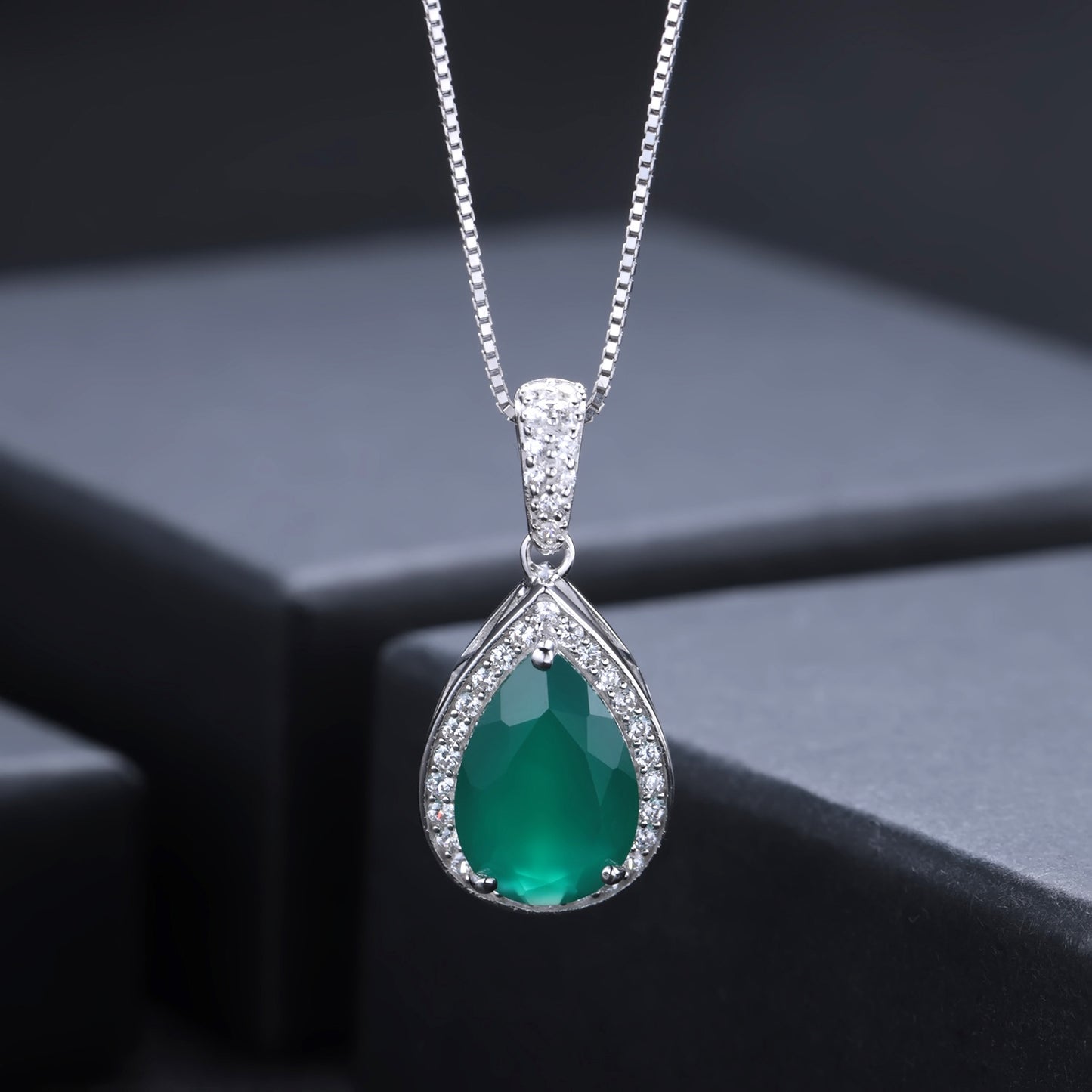 European Design Inlaid Natural Green Agate Soleste Halo Pear Drop Pendant Silver Necklace for Women