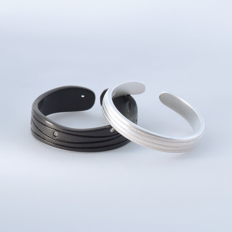 Corrugated Lines Pattern Silver Couple Ring for Women