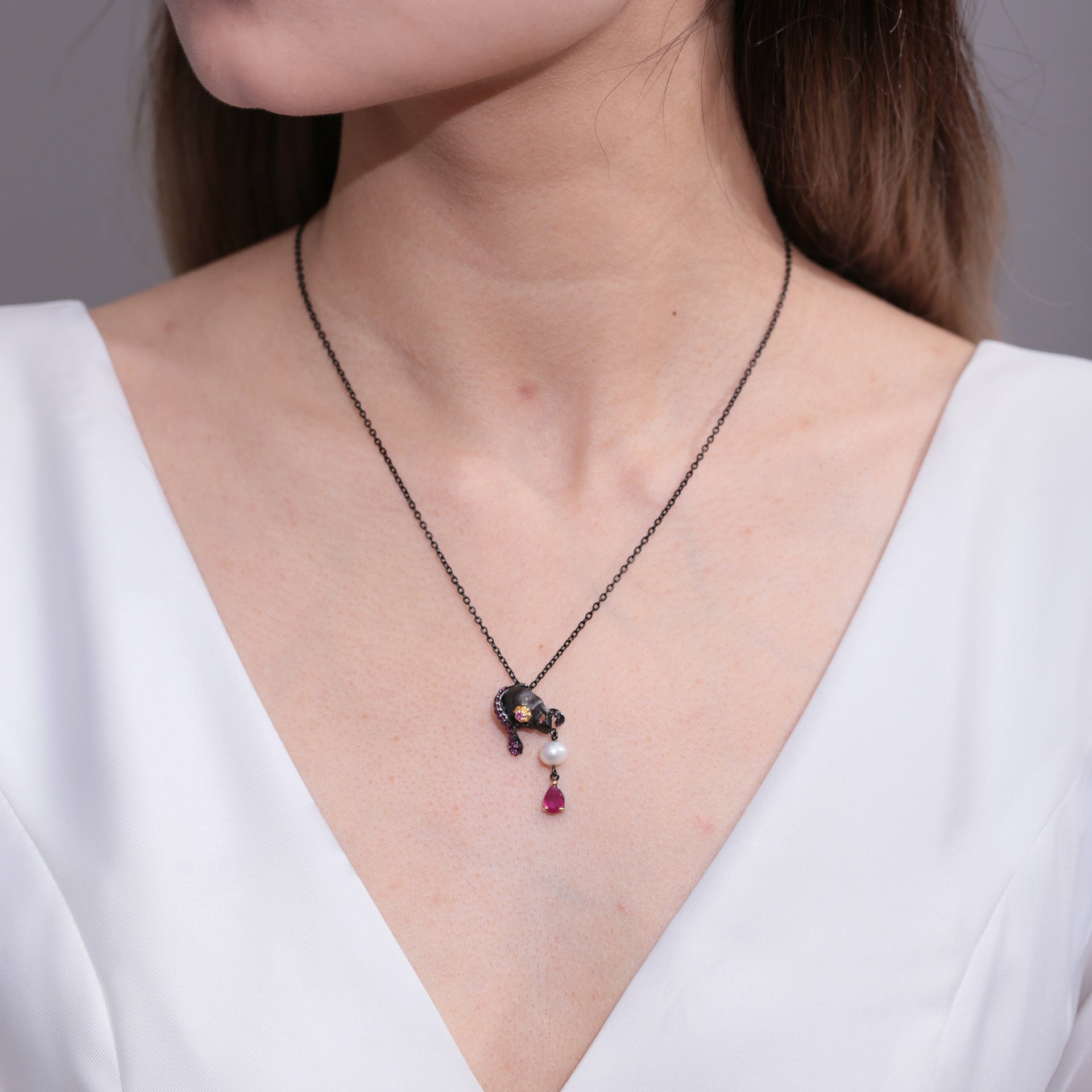 Dark Skull with Pearl and Red Treasure Pendant Silver Necklace for Women