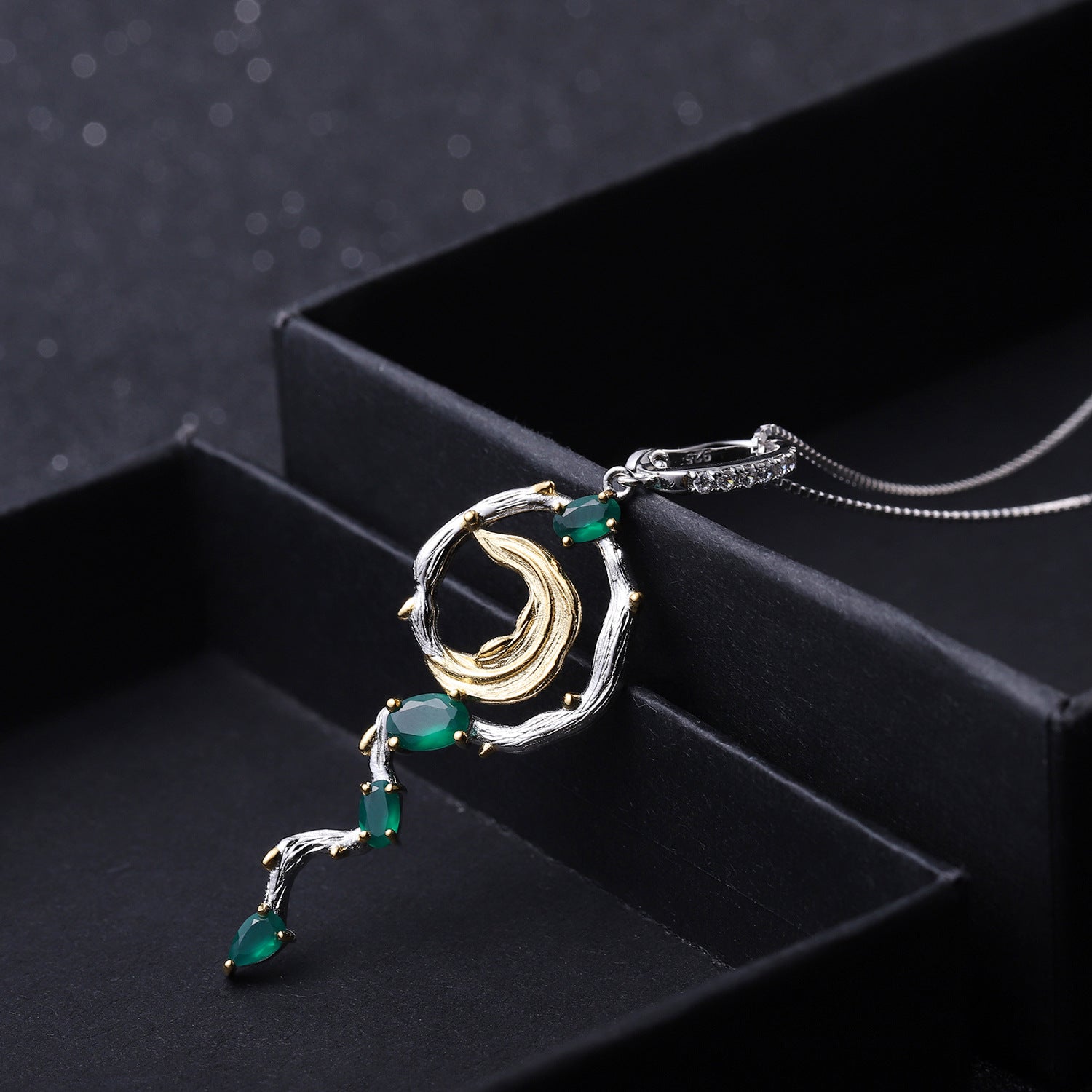 Secret Garden Premium Natural Style Design Inlaid Green Agate Pendant Sterling Silver Necklace for Women