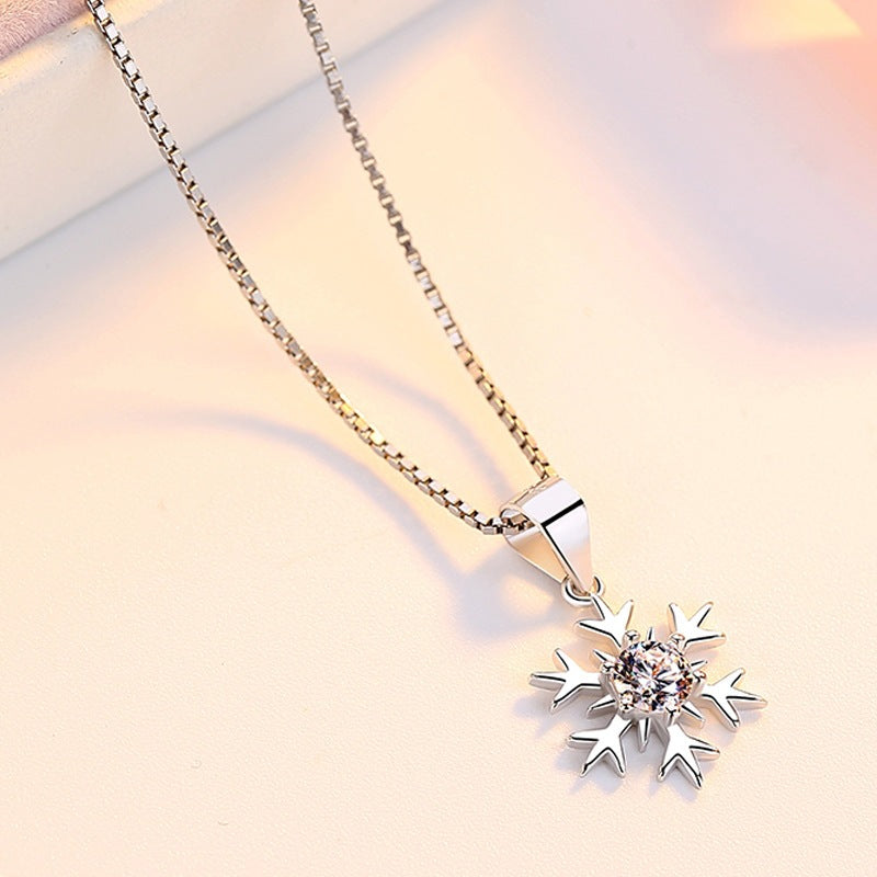 (Pendant Only) Snowflake with Round Zircon Silver Pendant for Women