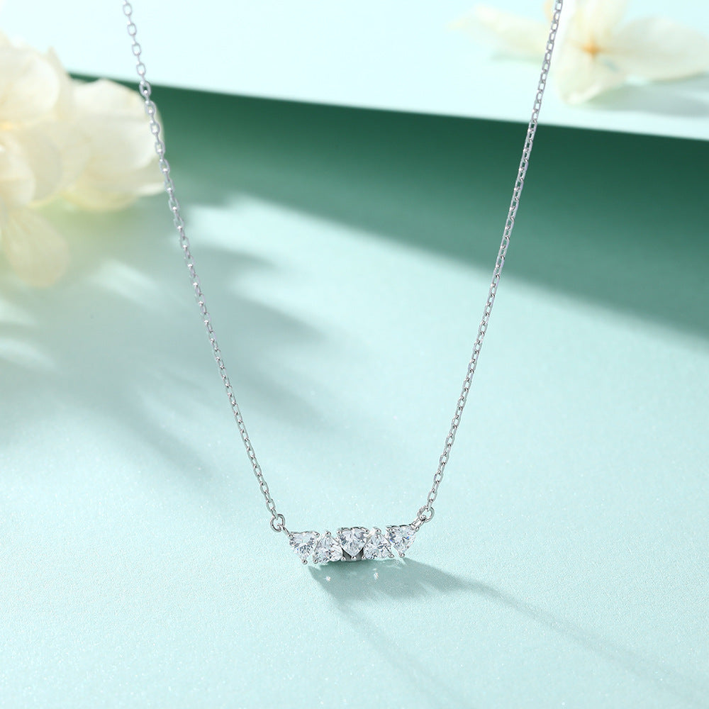 Single Row Heart Zircon Pendant Silver Necklace for Women
