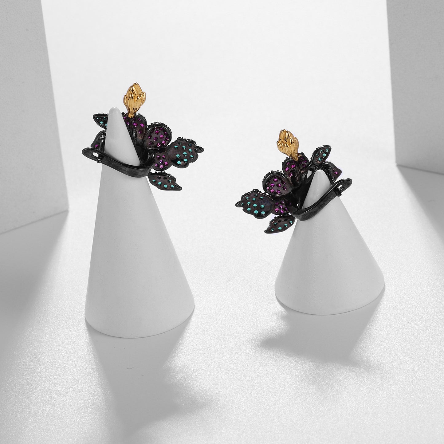 Natural Style Inlaid Colourful Gemstone Flower Silver Studs for Women