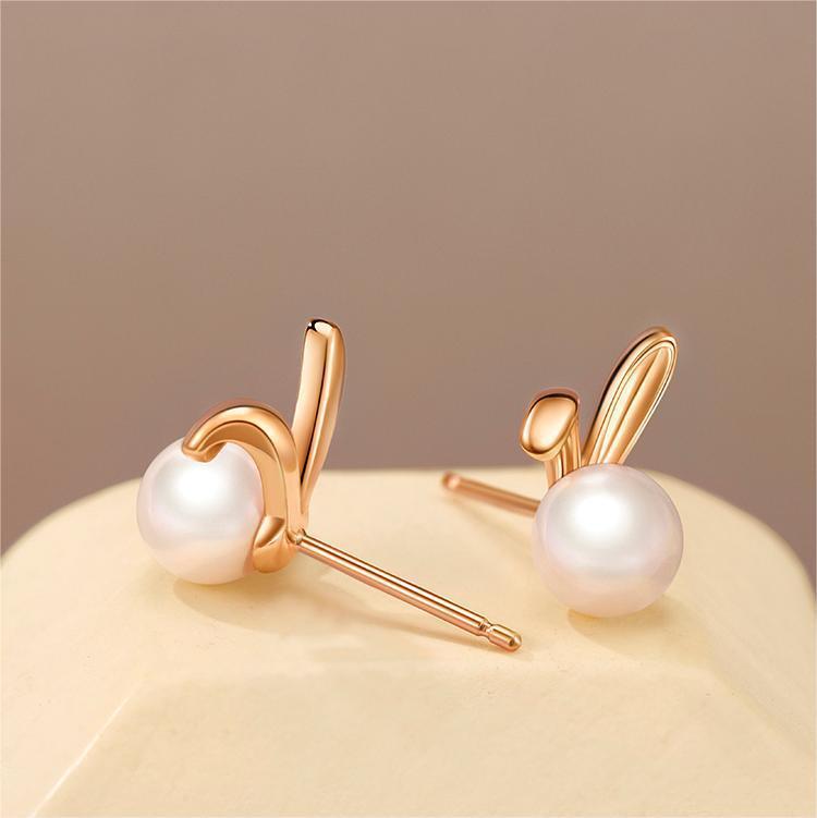 Bunny Pearl Silver Studs Earrings for Women