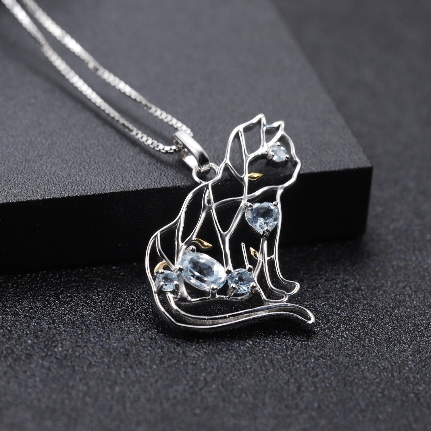 Irregular Geometric Design Inlaid Natural Colourful Gemstone Cat Shape Pendant Silver Necklace for Women