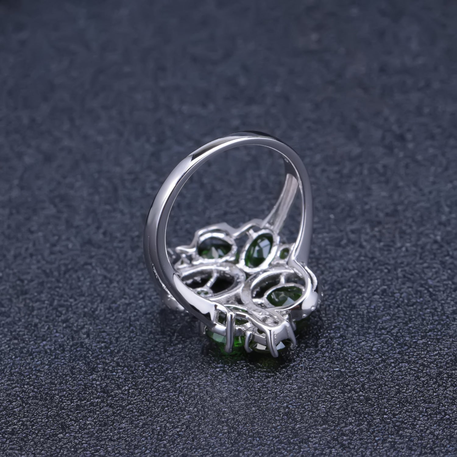 Luxury Design Natural Diopside S925 Silver Ring for Women