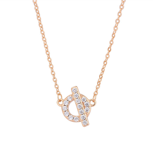 Zircon Q Pendant Silver Necklace for Women