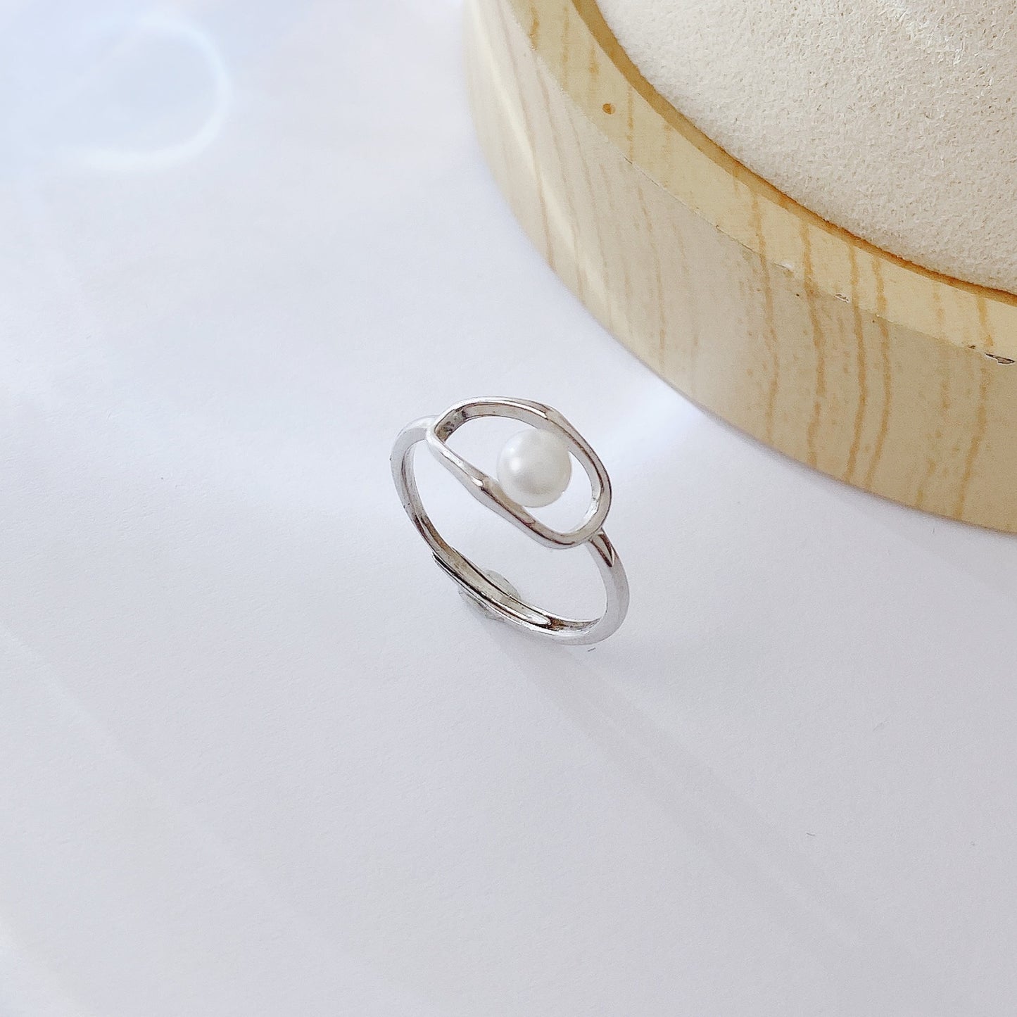 Hollow Oval Shape with Pearl Silver Ring for Women