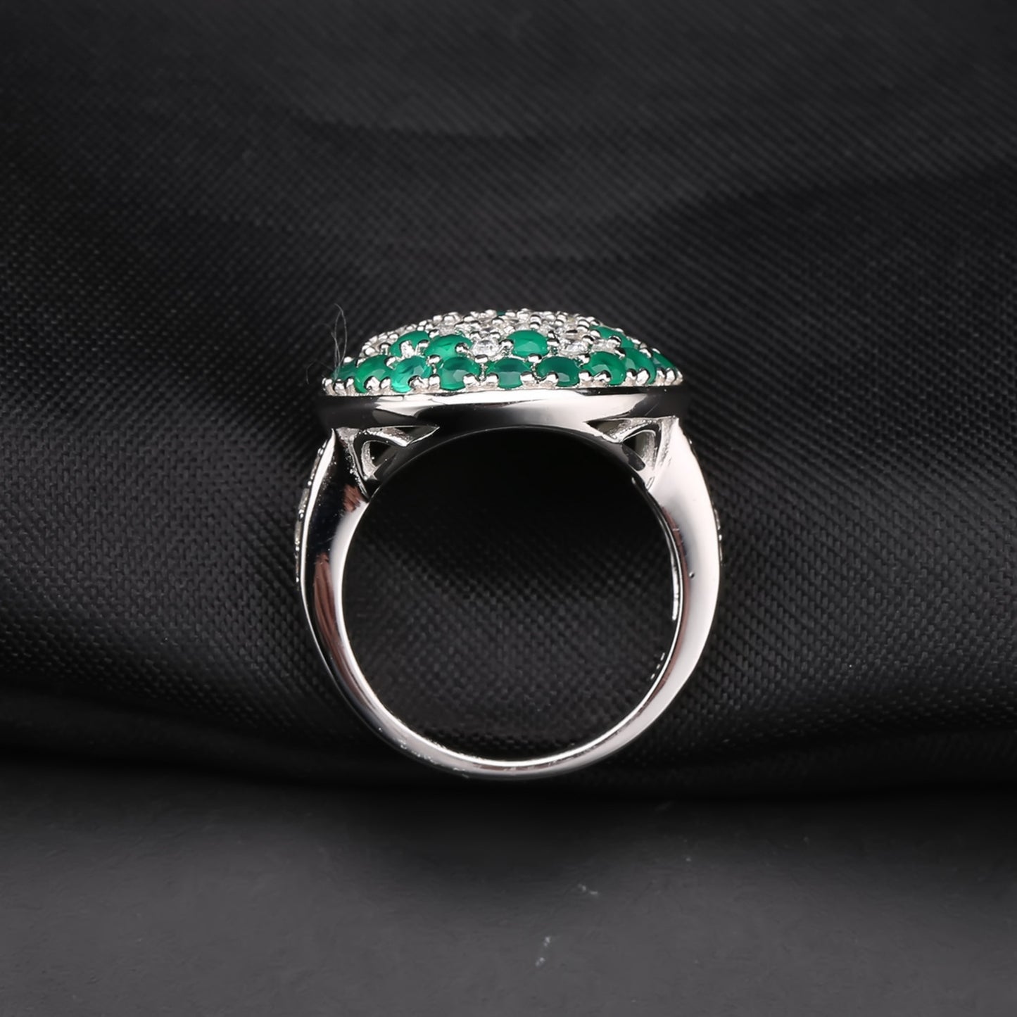 European Vintage Style Inlaid Green Agate Round Shape Silver Ring for Women