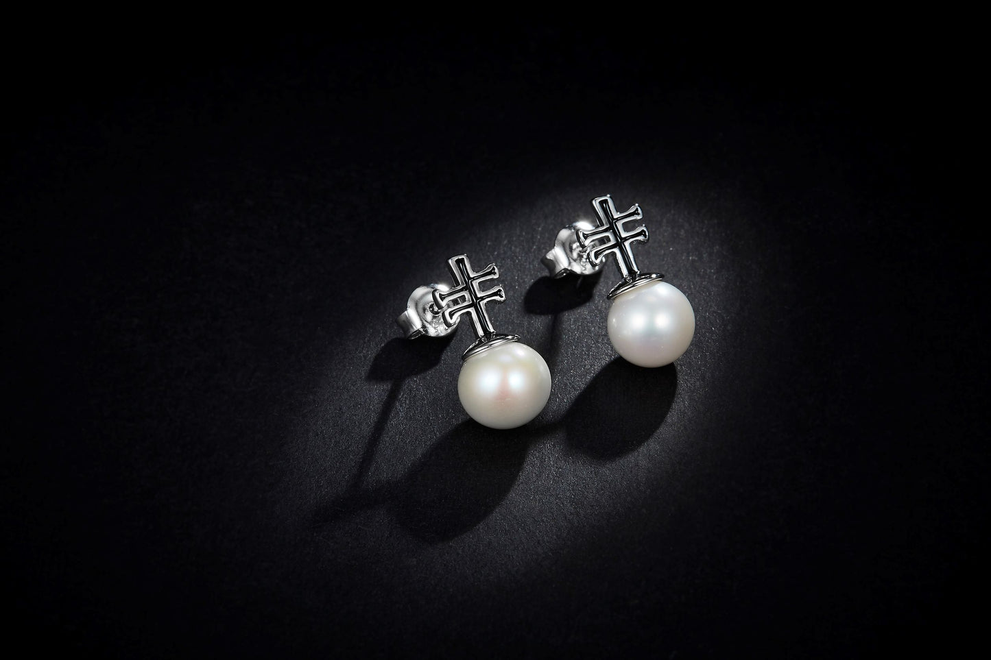 Black Chinese Instruments Enamel with Pearl Silver Studs Earrings for Women